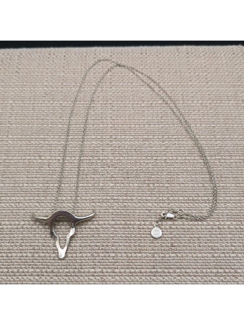 25 Inch Sterling Silver Bull Longhorn Skull Pendant Cable Chain Necklace A8959